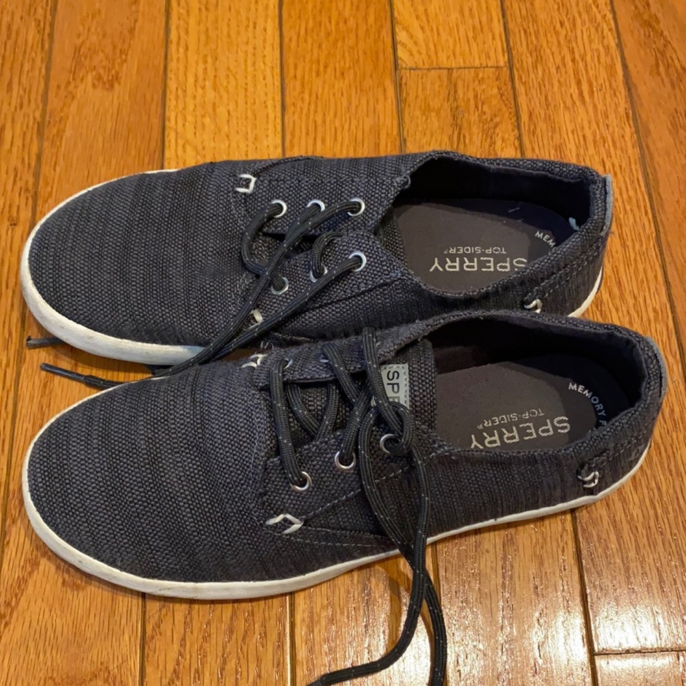 Boys Sperry’s